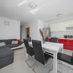 Apartment Marija Srima